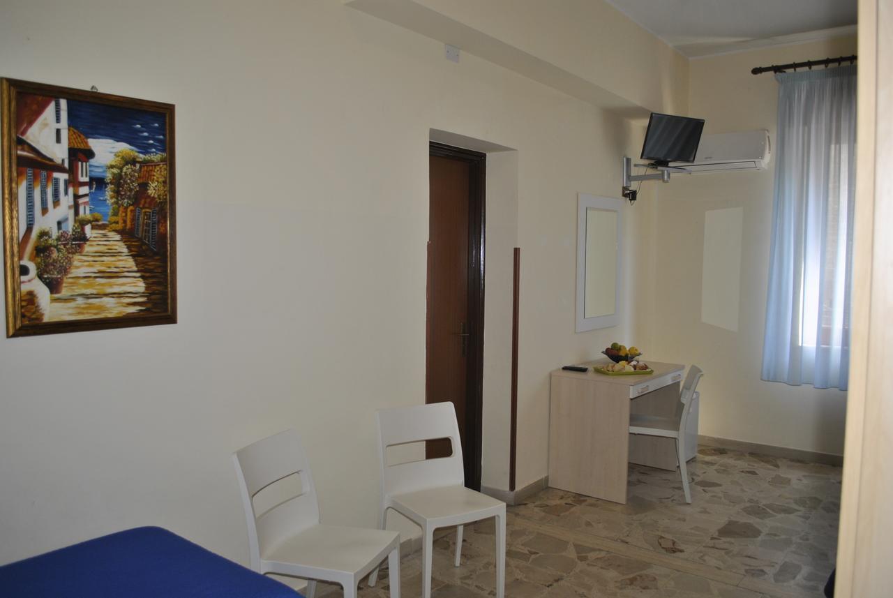 Nuovo Hotel Faro Capo dʼOrlando Eksteriør billede