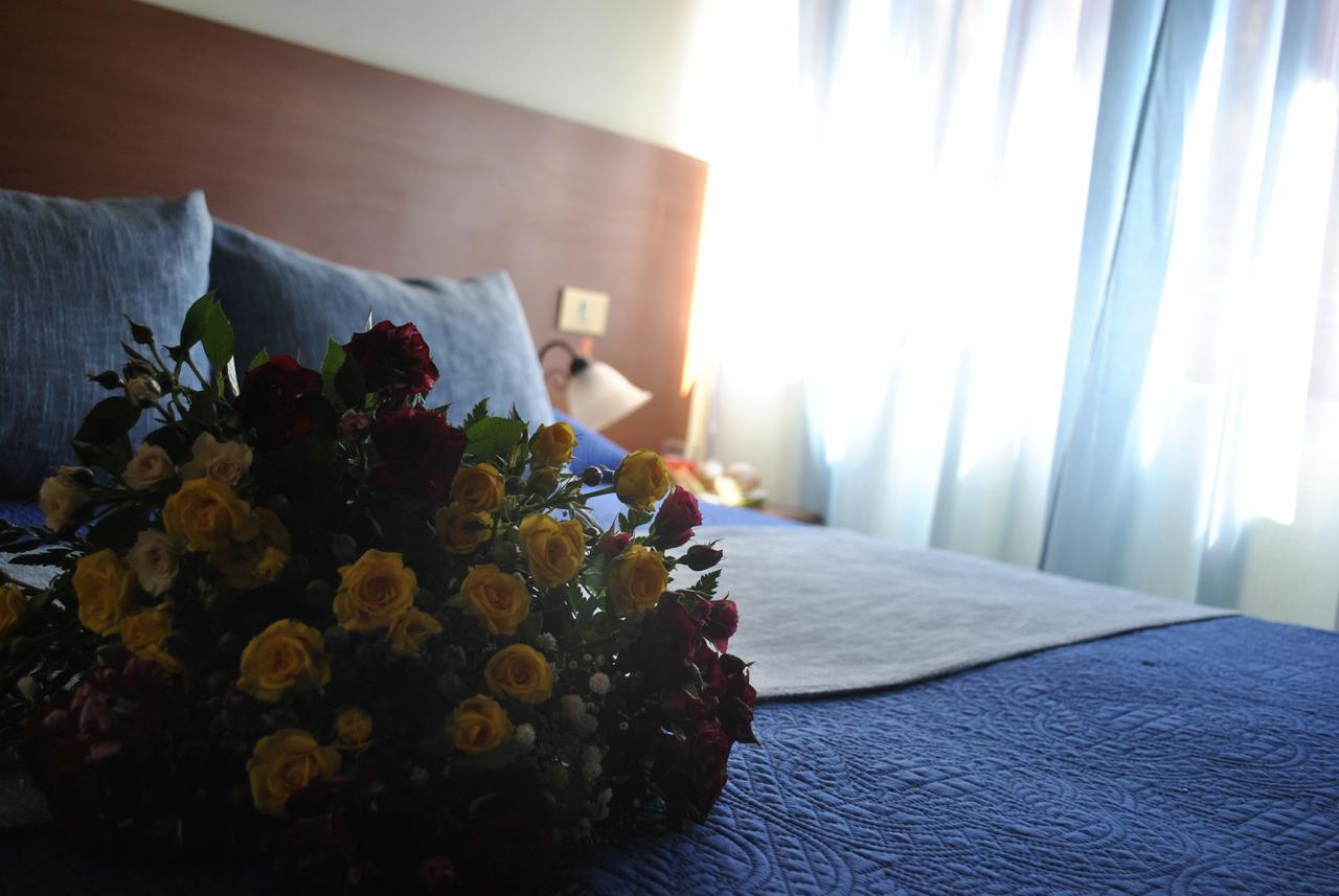 Nuovo Hotel Faro Capo dʼOrlando Eksteriør billede