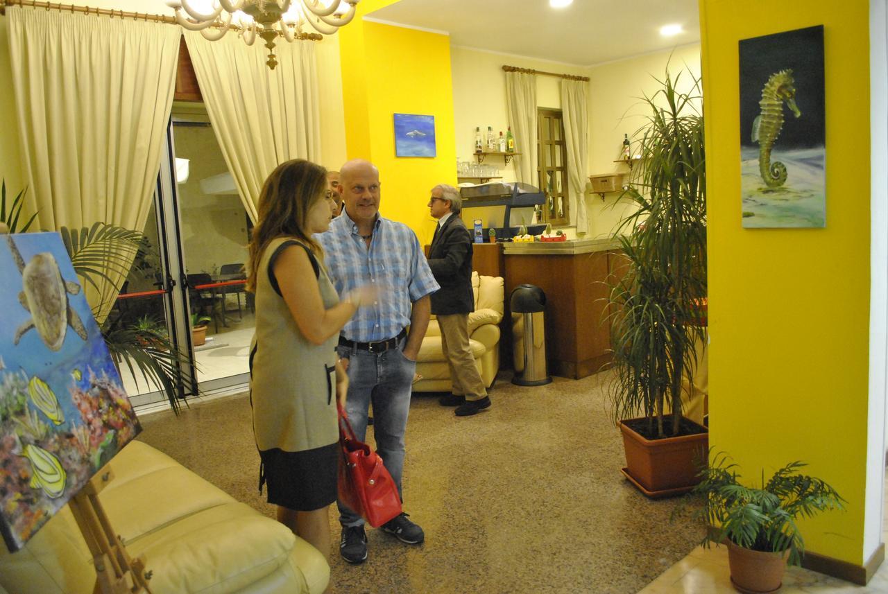 Nuovo Hotel Faro Capo dʼOrlando Eksteriør billede